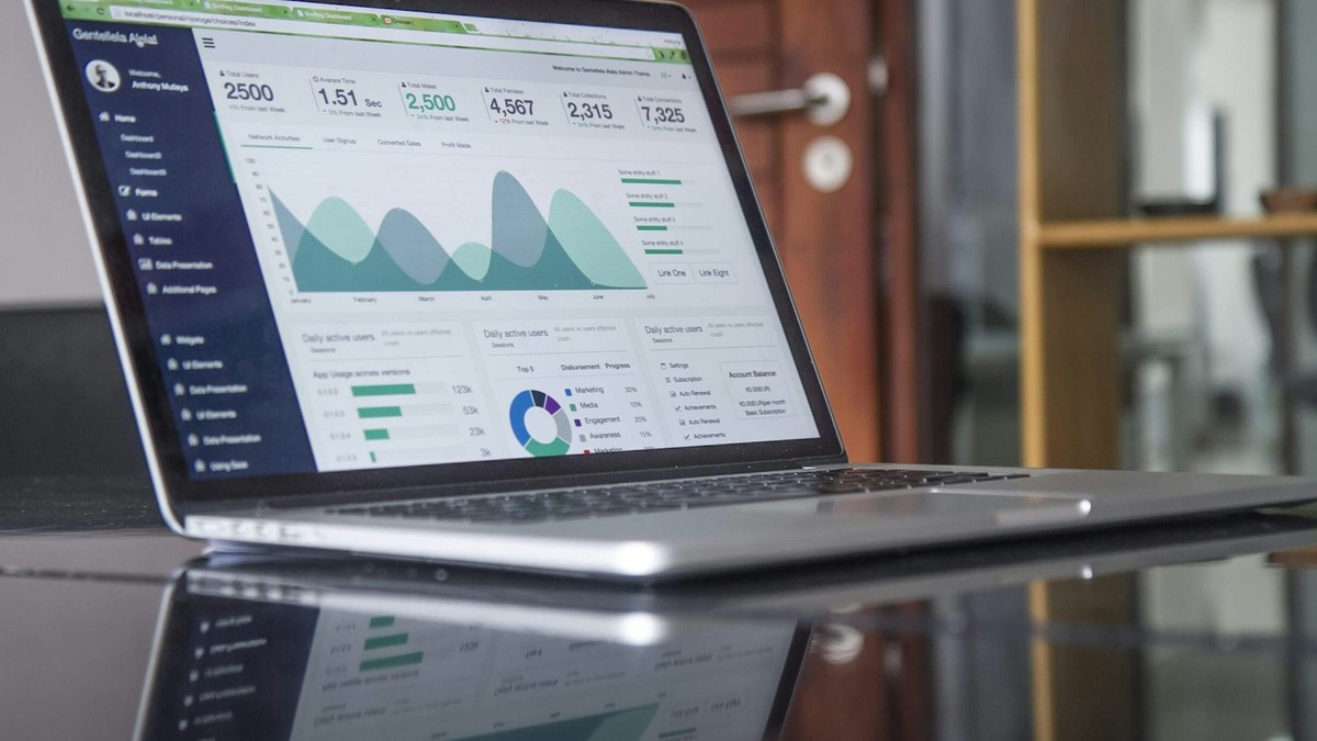 AltReviews — Discover Better Alternatives to Expensive Software
